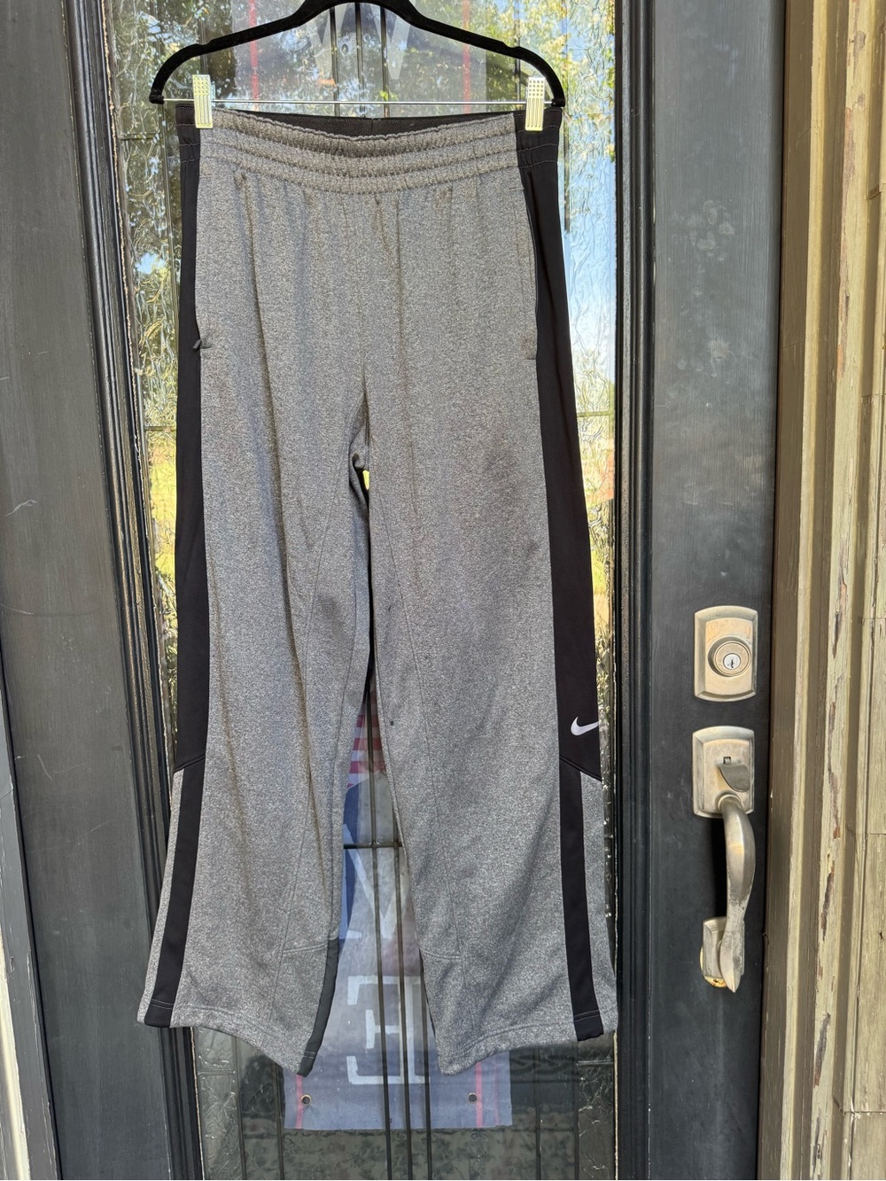 VTG Men’s Nike Therma-FIT Grey/Black Open-Hem Track Pants Size L Holiday 2012